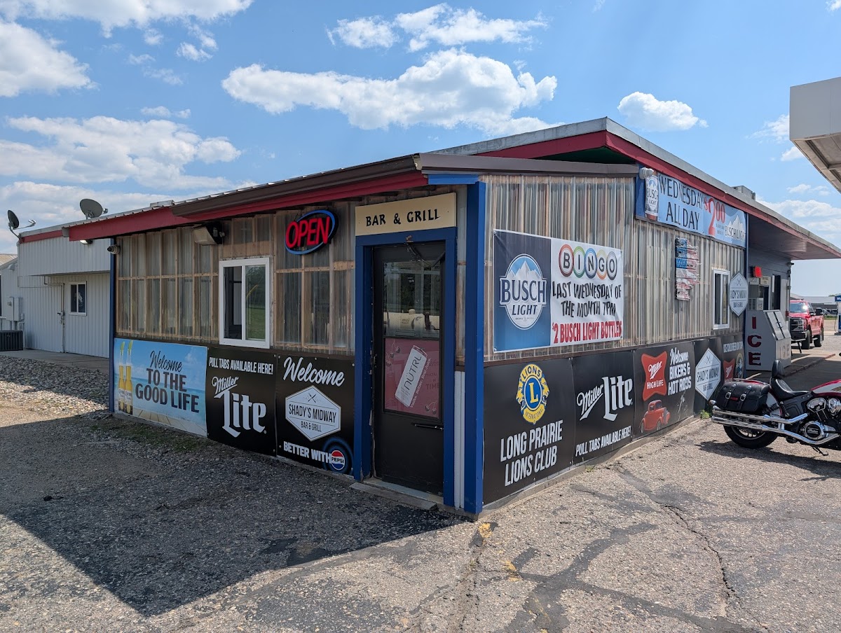 Shady’S Midway Bar & Grille